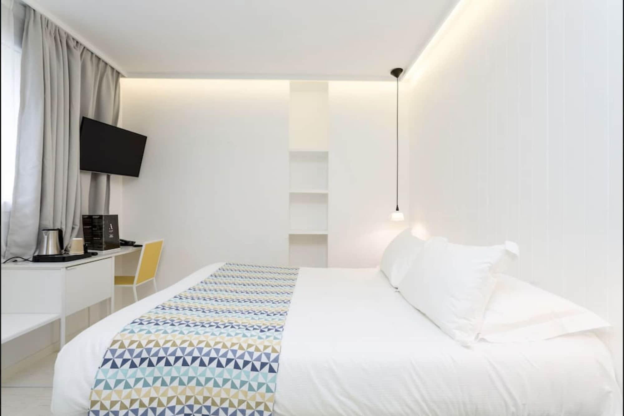 Atypik Hotel Clichy Kültér fotó